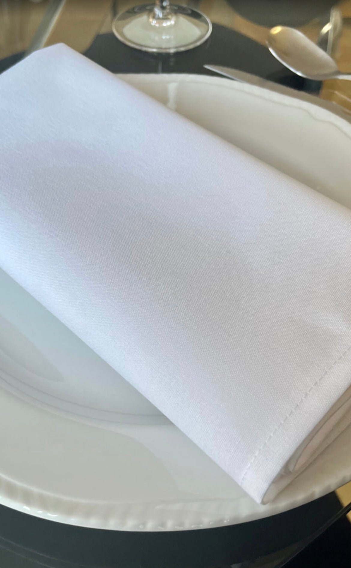 Classic White Napkins – Reusable Cotton feel Set of 4